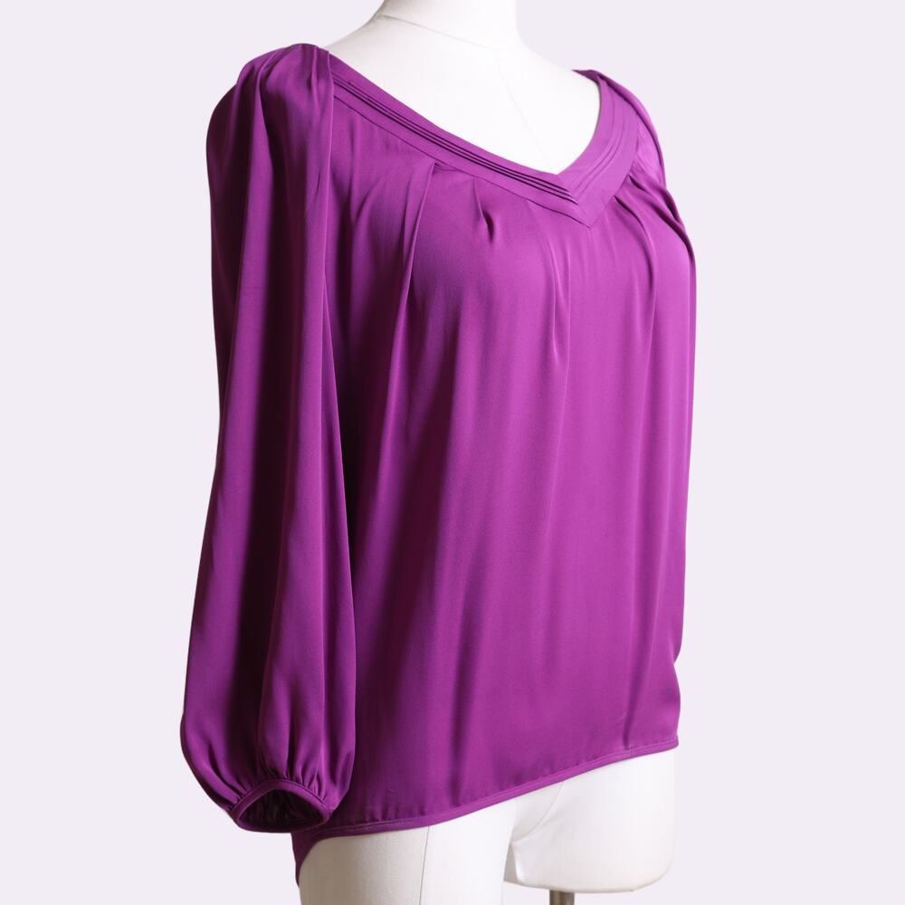 DIANE VON FURSTENBERG Vintage Purple Silk V-Neck Long Sleeve Blouse